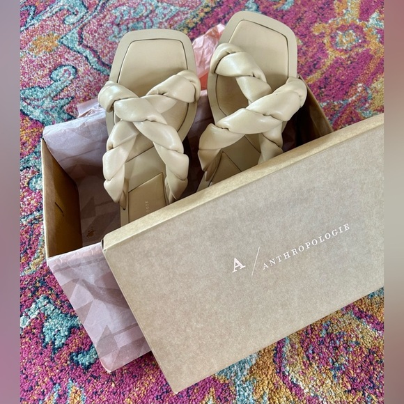 Anthropologie | Women’s honey puffer twist flat sandals, used in box, size 10 - Picture 8 of 14